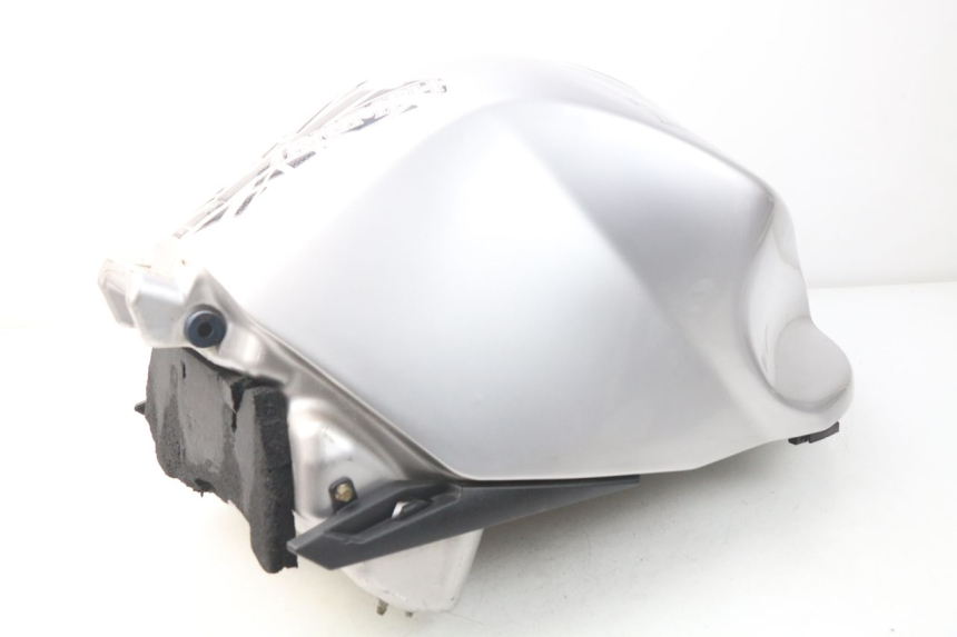 photo de RESERVOIR ESSENCE TRIUMPH SPRINT ST ABS 1050 (2005 - 2007)