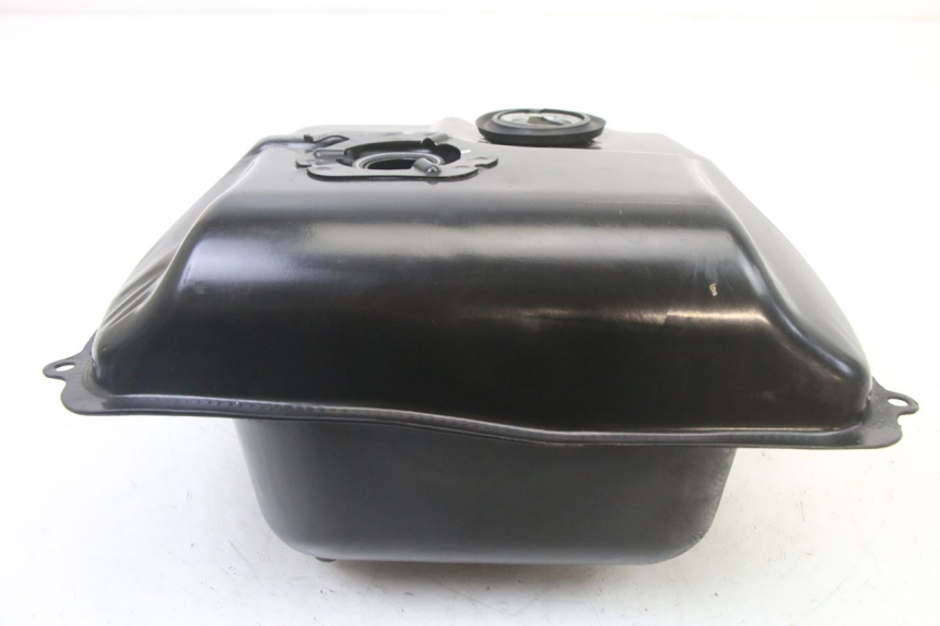 photo de RESERVOIR ESSENCE PEUGEOT TWEET 4T 50 (2014 - 2019)