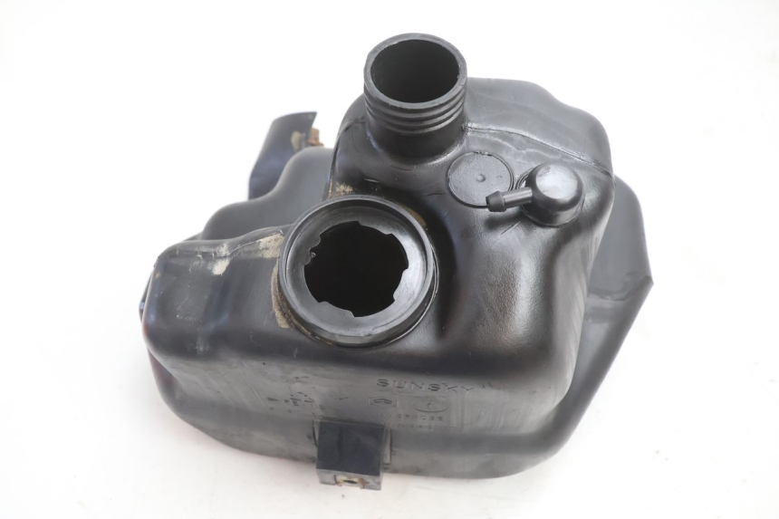 photo de RESERVOIR ESSENCE PIAGGIO TYPHOON 50 (2000 - 2009) - Vue principale