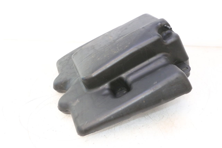 photo de RESERVOIR ESSENCE PEUGEOT VIVACITY NEW 2T 50 (2008 - 2017) - Autre angle de vue