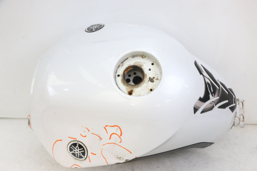 photo de RESERVOIR ESSENCE YAMAHA XJ6 ABS 600 (2008 - 2016)