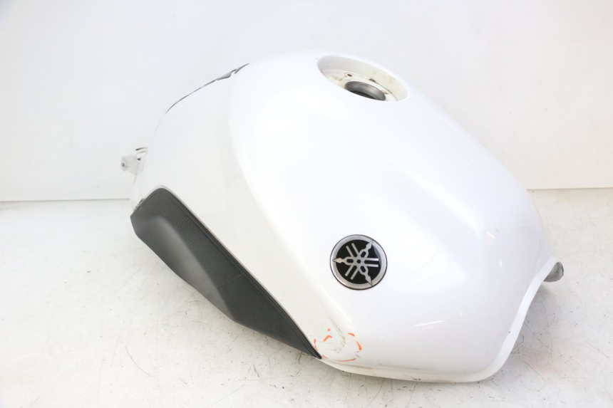 photo de RESERVOIR ESSENCE YAMAHA XJ6 ABS 600 (2008 - 2016)