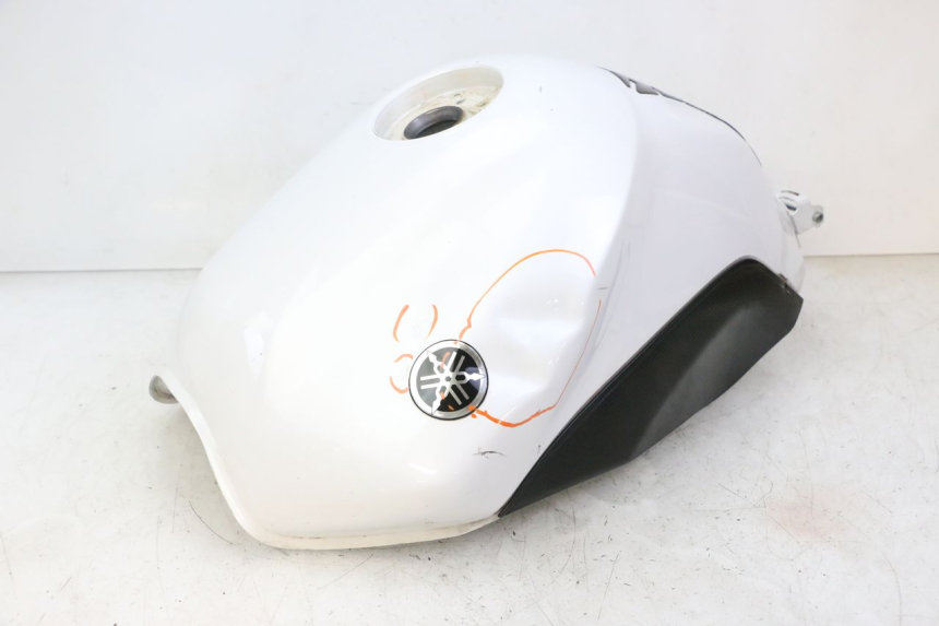 photo de RESERVOIR ESSENCE YAMAHA XJ6 ABS 600 (2008 - 2016)