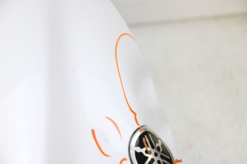 photo de RESERVOIR ESSENCE YAMAHA XJ6 ABS 600 (2008 - 2016)