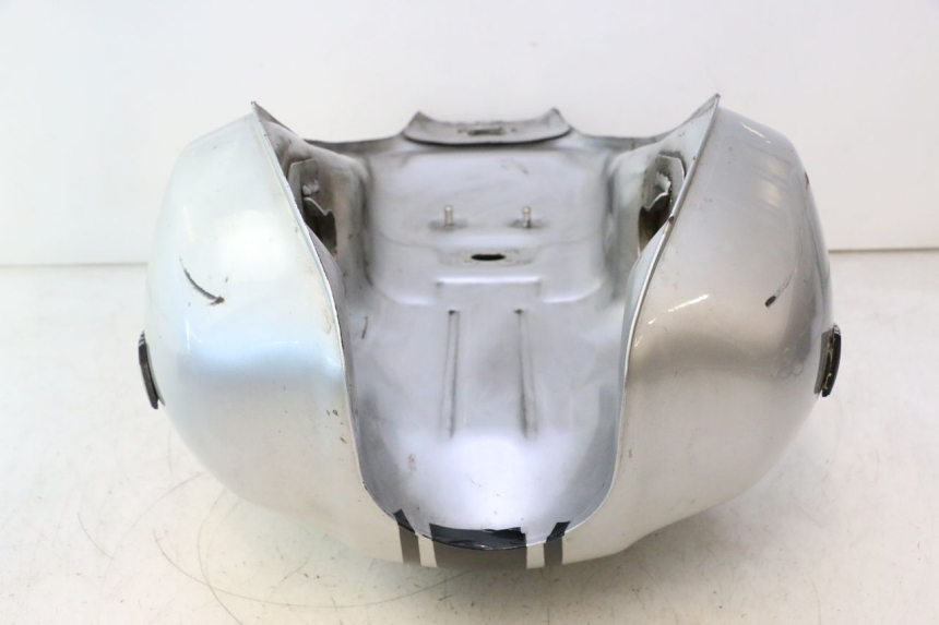 photo de RESERVOIR ESSENCE YAMAHA XJR 1300 (1998 - 2002) - Angle alternatif