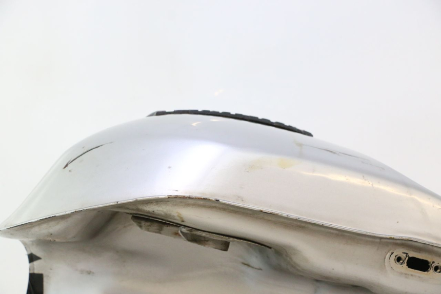photo de RESERVOIR ESSENCE YAMAHA XJR 1300 (1998 - 2002) - Détail de la pièce