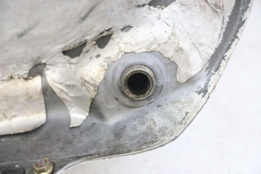 photo de RESERVOIR ESSENCE HONDA XLV VARADERO 125 (2000 - 2006)