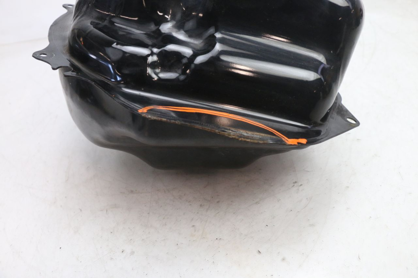 photo de RESERVOIR ESSENCE YAMAHA XP T-MAX ABS 500 (2005 - 2005) - Vue d’ensemble