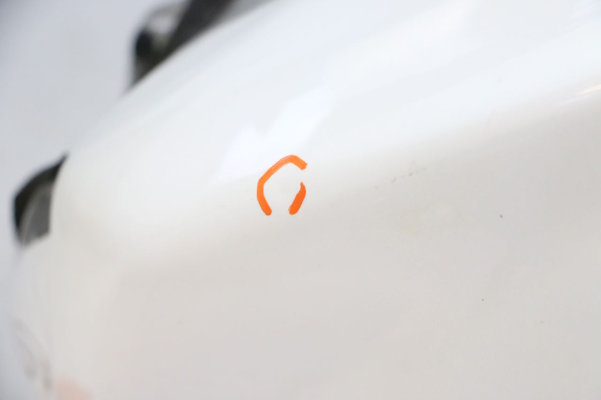 photo de RESERVOIR ESSENCE YAMAHA FZ1 FAZER 1000 (2007 - 2009)