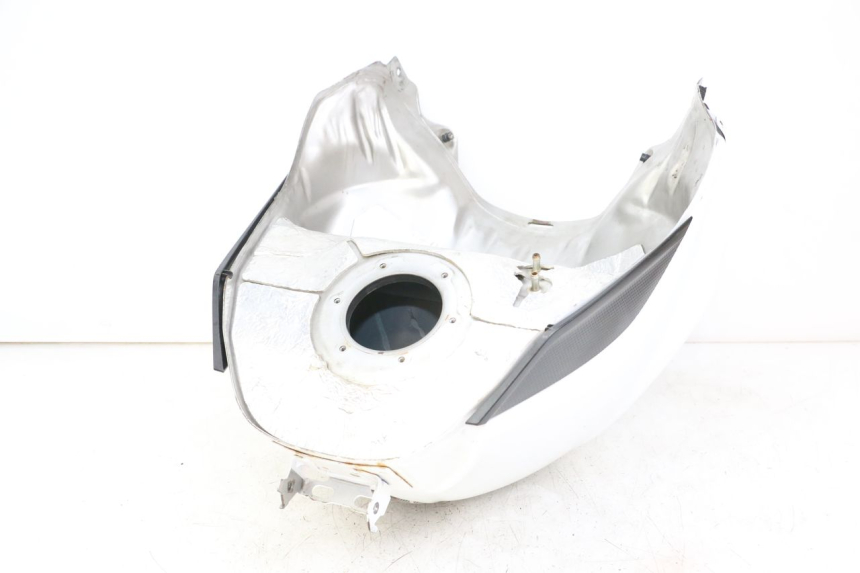 photo de RESERVOIR ESSENCE YAMAHA FZ1 FAZER 1000 (2007 - 2009)