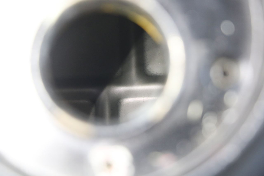 photo de RESERVOIR ESSENCE YAMAHA FZS FAZER 600 (1998 - 2001)