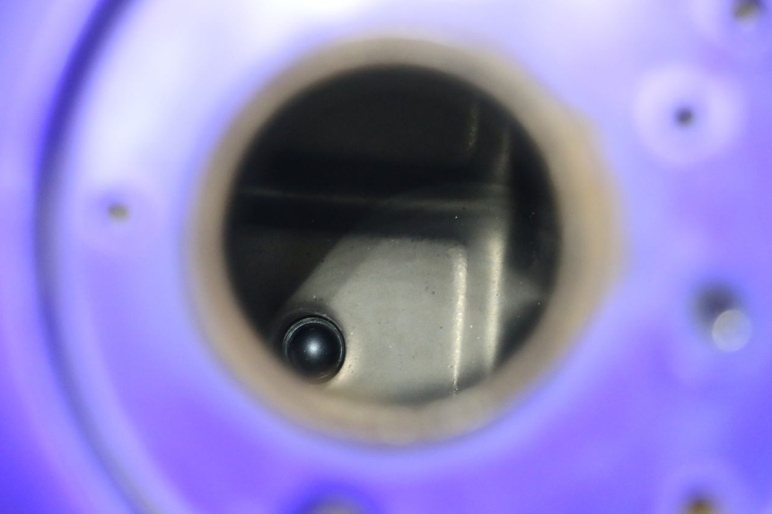 photo de RESERVOIR ESSENCE YAMAHA FZS FAZER 600 (2001 - 2003)