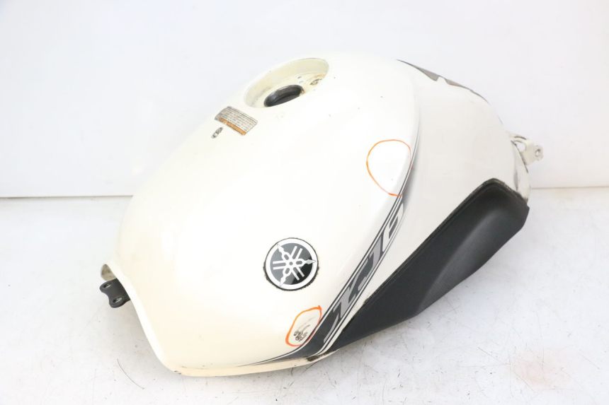 photo de RESERVOIR ESSENCE YAMAHA XJ6 ABS 600 (2008 - 2016)