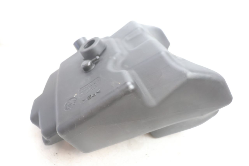 photo de RESERVOIR ESSENCE YAMAHA YP MAJESTY 125 (2002 - 2006) - Zoom état d’usage