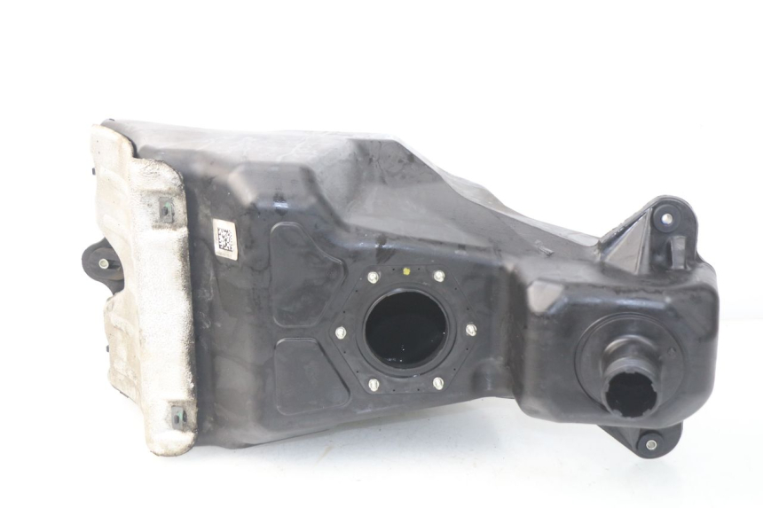 photo de RESERVOIR ESSENCE YAMAHA YP X-MAX XMAX 400 (2014 - 2017)