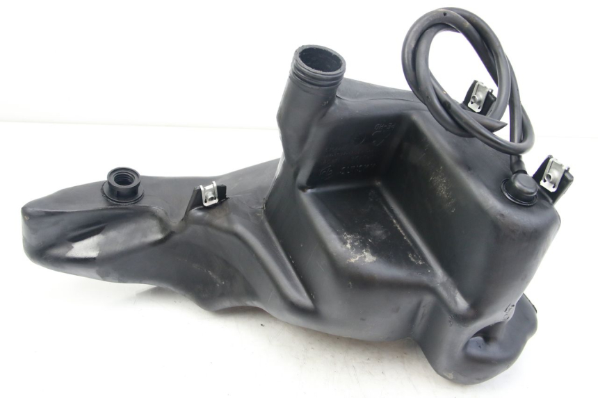 photo de RESERVOIR ESSENCE PIAGGIO ZIP 2T 50 (2009 - 2019) - Autre angle de vue