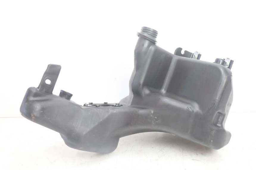 photo de RESERVOIR ESSENCE PIAGGIO ZIP IGET 4T 50 (2021 - 2023) - Vue d’ensemble