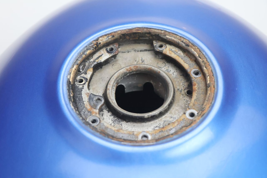 photo de RESERVOIR ESSENCE KAWASAKI ZX-6R ZX6R 600 (1995 - 1997) - État de surface
