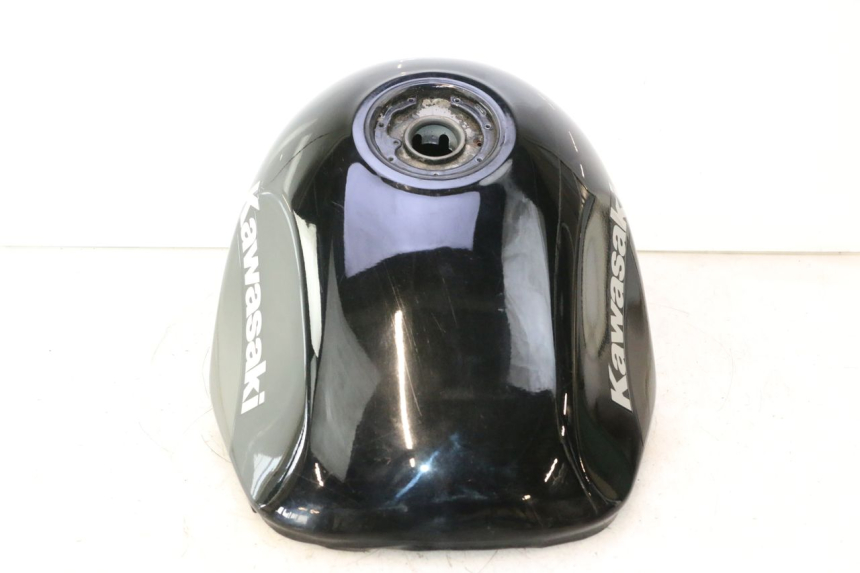 photo de RESERVOIR ESSENCE KAWASAKI ZZR 600 (1995 - 2004) - État de surface