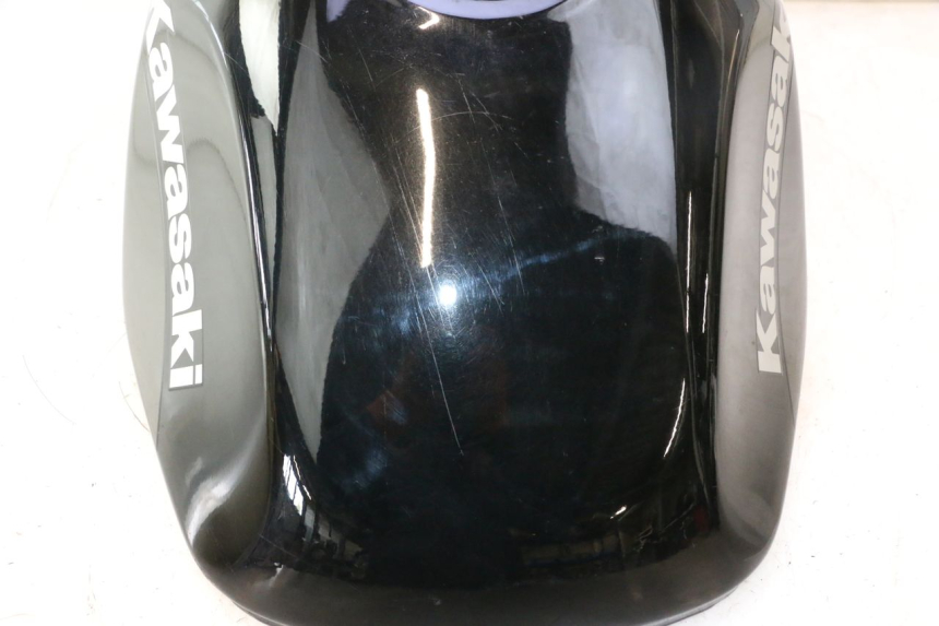 photo de RESERVOIR ESSENCE KAWASAKI ZZR 600 (1995 - 2004) - Marquages et références