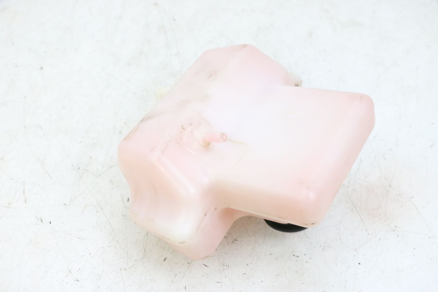 photo de RESERVOIR HUILE YAMAHA BW'S EASY 50 (2013 - 2016) - Gros plan technique