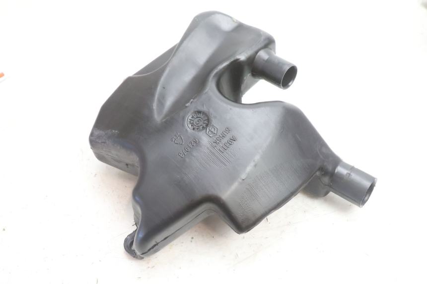 photo de RESERVOIR HUILE PIAGGIO FLY 2T 50 (2004 - 2017) - Détail de la pièce