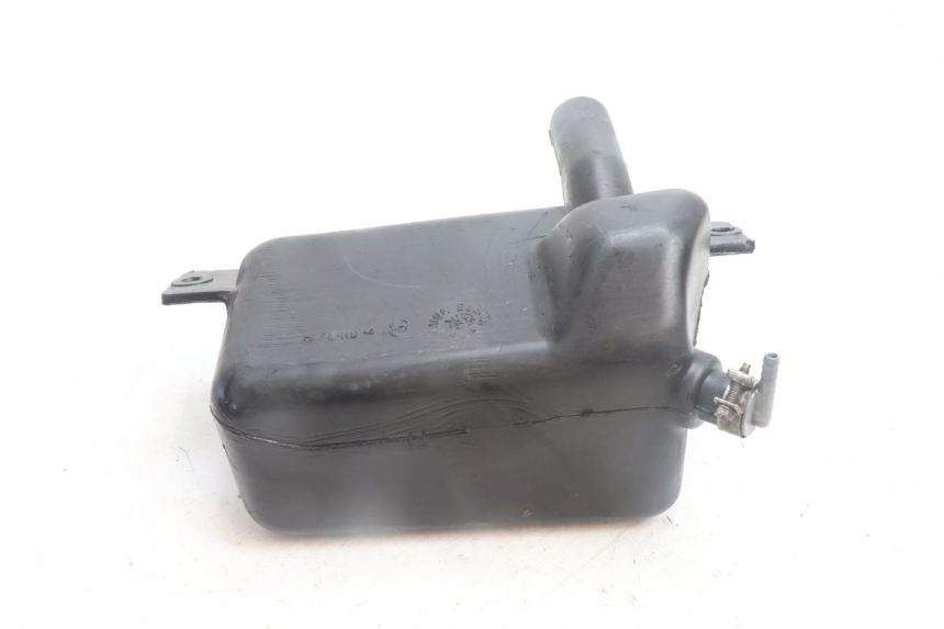 photo de RESERVOIR HUILE GILERA RUNNER SP 50 (2002 - 2004) - Autre angle de vue