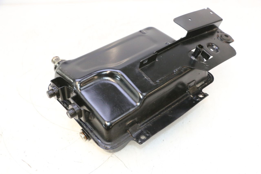 photo de RESERVOIR HUILE CAN-AM SPYDER RS 1000 (2008 - 2012) - Zoom état d’usage