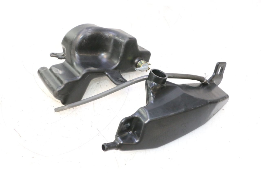 photo de RESERVOIR HUILE APRILIA SR 2T 50 (2012 - 2017) - Vue principale
