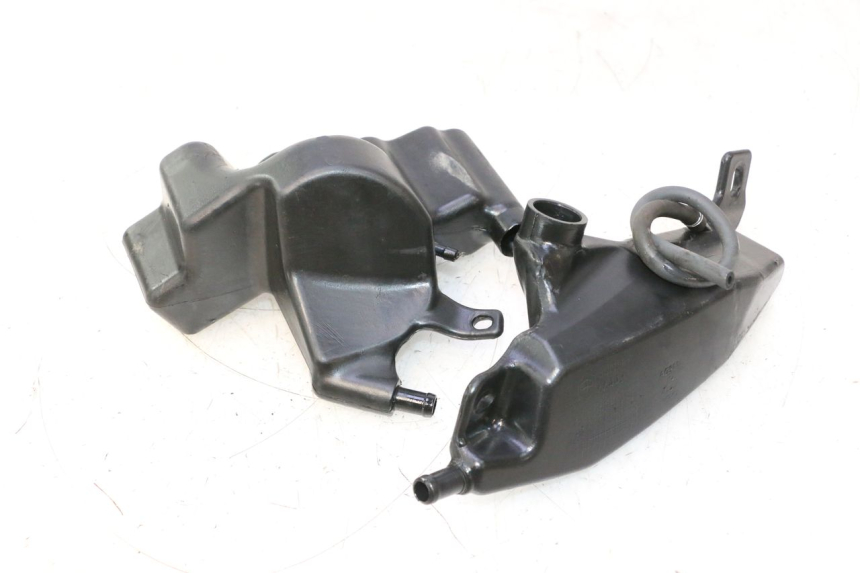 photo de RESERVOIR HUILE APRILIA SR 2T 50 (2012 - 2017) - État de surface