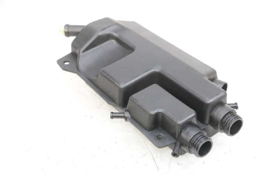 photo de RESERVOIR HUILE KSR TR SM 50 (2015 - 2018) - Gros plan technique