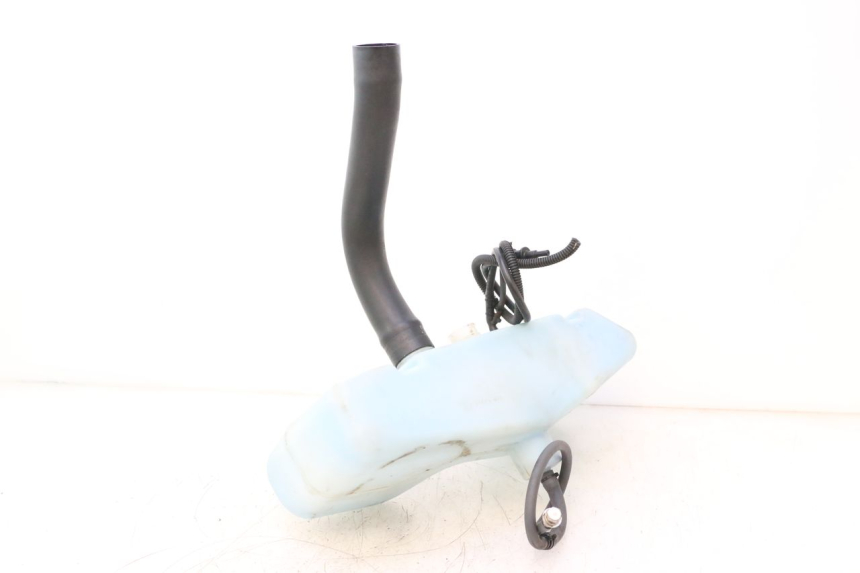 photo de RESERVOIR HUILE YAMAHA WAVE RUNNER GP R 1200 (2000 - 2003) - État de surface