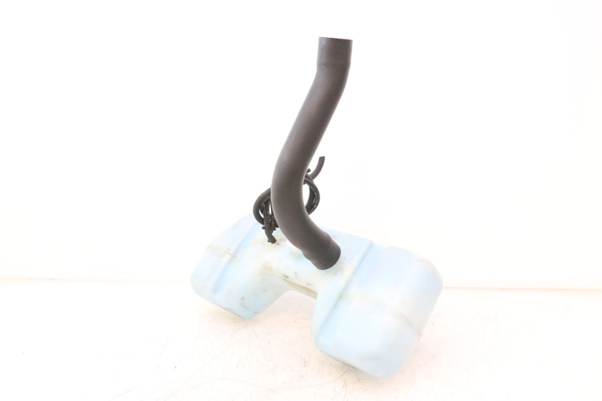 photo de RESERVOIR HUILE YAMAHA WAVE RUNNER GP R 1200 (2000 - 2003) - Pièce contrôlée
