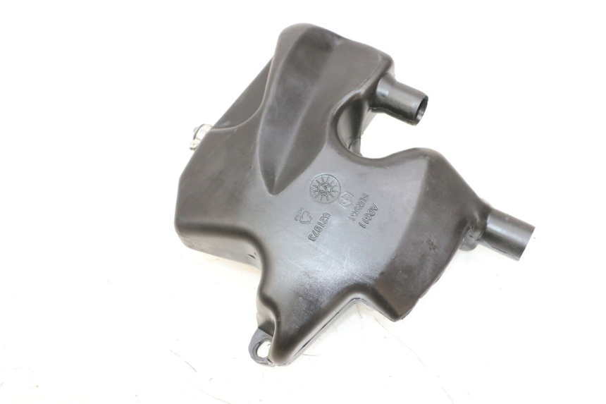 photo de RÉSERVOIR HUILE PIAGGIO ZIP 2T 50 (2009 - 2019) - Autre angle de vue