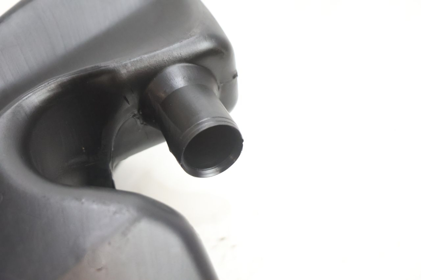 photo de RÉSERVOIR HUILE PIAGGIO ZIP 2T 50 (2009 - 2019) - Autre angle de vue