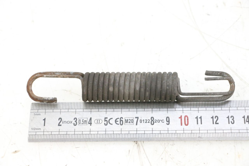 photo de RESSORT BEQUILLE CENTRALE PEUGEOT KISBEE 2T 50 (2010 - 2017) - Détail de la pièce