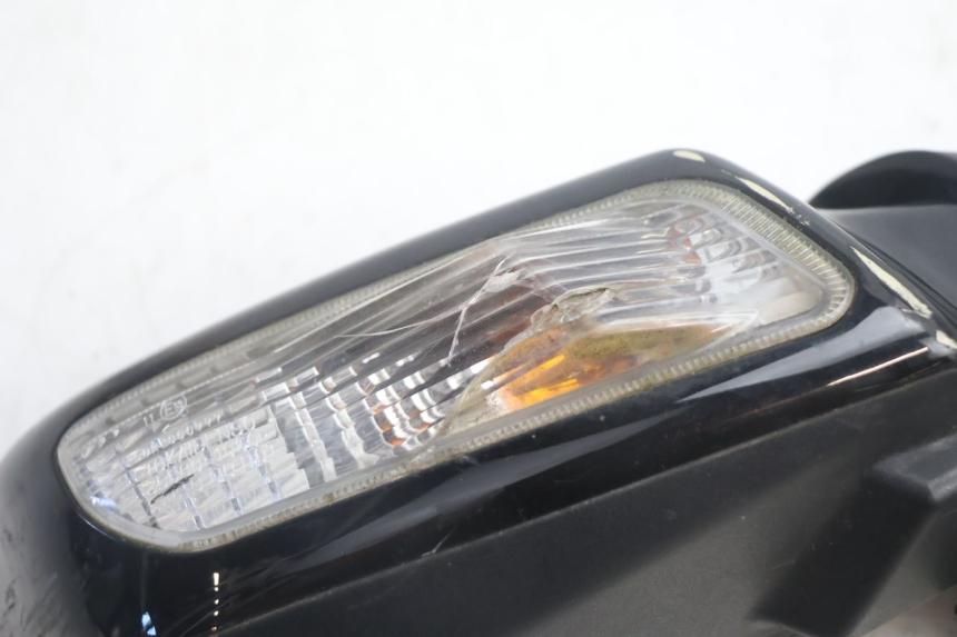 photo de RETROVISEUR DROIT SUZUKI BURGMAN EXECUTIVE ABS 650 (2006 - 2012) - Points de fixation