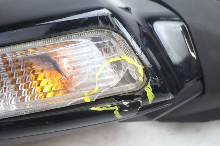 photo de RETROVISEUR DROIT SUZUKI BURGMAN EXECUTIVE ABS 650 (2006 - 2012) - Détails caractéristiques