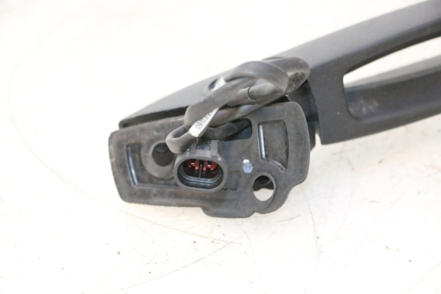 photo de RETROVISEUR DROIT CAN-AM SPYDER RS 1000 (2008 - 2012) - Zoom état d’usage