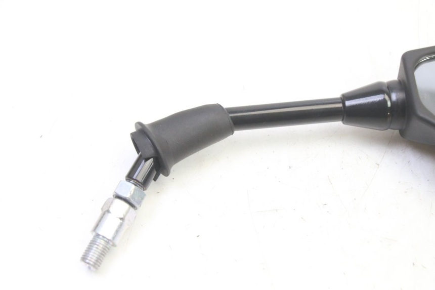 photo de RETROVISEUR DROIT YAMAHA XMAX X-MAX 125 (2021 - 2025) - Zoom état d’usage