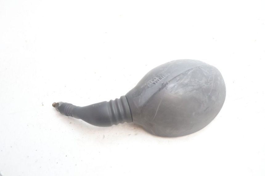 photo de RéTROVISEUR DROIT YAMAHA YP MAJESTY 125 (2002 - 2006) - Gros plan technique