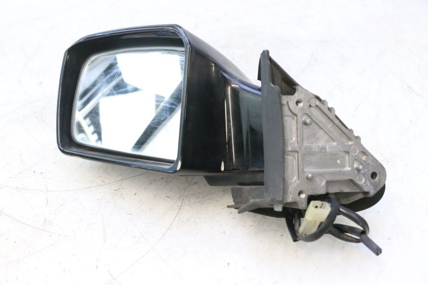 photo de RETROVISEUR GAUCHE SUZUKI BURGMAN EXECUTIVE ABS 650 (2006 - 2012) - Marquages et références