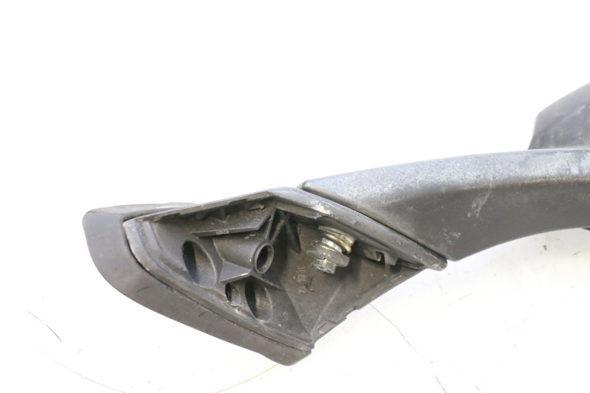photo de RETROVISEUR GAUCHE SYM GTS EVO 125 (2009 - 2013) - Points de fixation