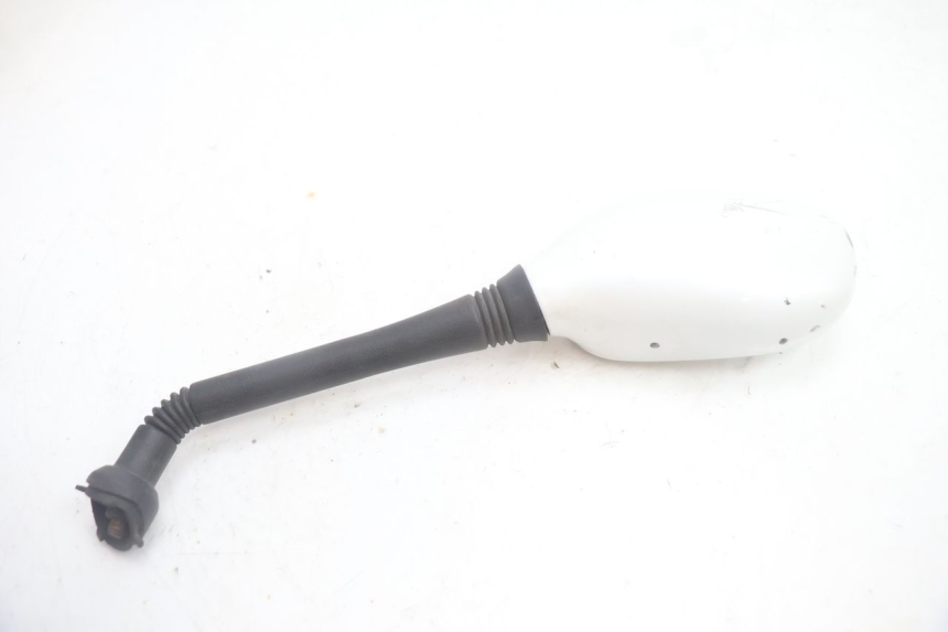 photo de RETROVISEUR GAUCHE YAMAHA XMAX X-MAX 125 (2006 - 2009) - Points de fixation