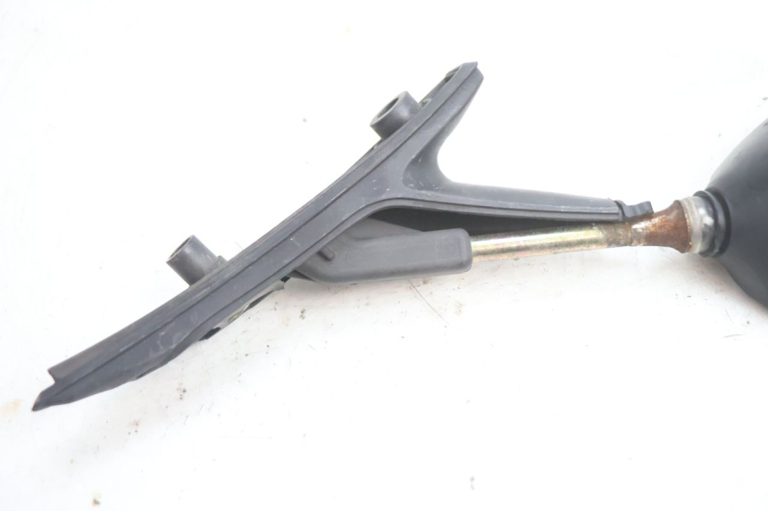 photo de RETROVISEUR GAUCHE PIAGGIO X8 STREET 125 (2006 - 2007) - Points de fixation