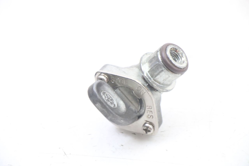photo de ROBINET RESERVOIR DERBI SENDA SM DRD X-TREME 50 (2011 - 2017)