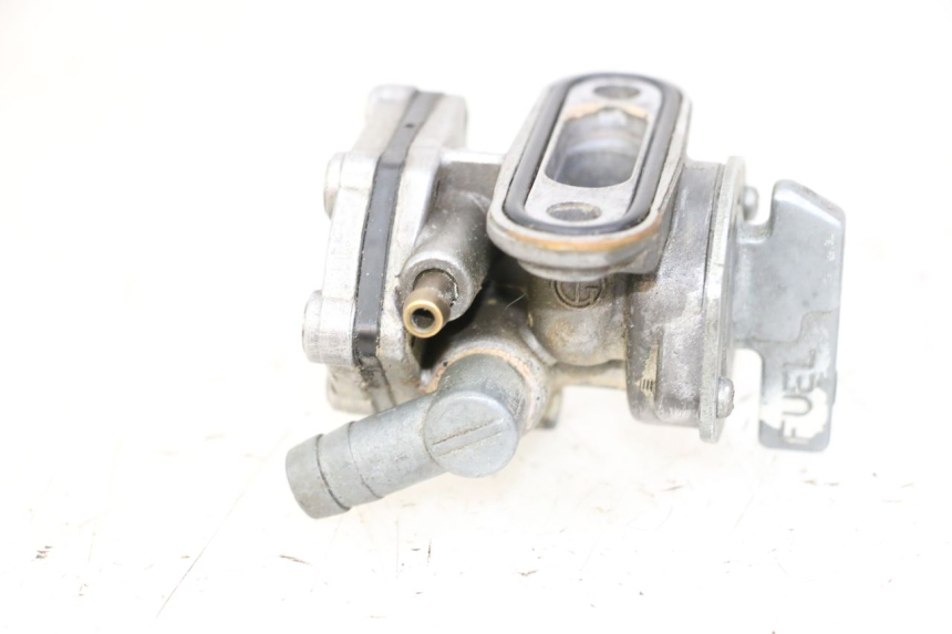 photo de ROBINET RESERVOIR YAMAHA FJ 36Y 1100 (1984 - 1985)