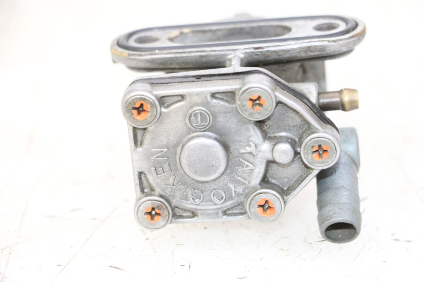 photo de ROBINET RESERVOIR YAMAHA FJ 36Y 1100 (1984 - 1985)
