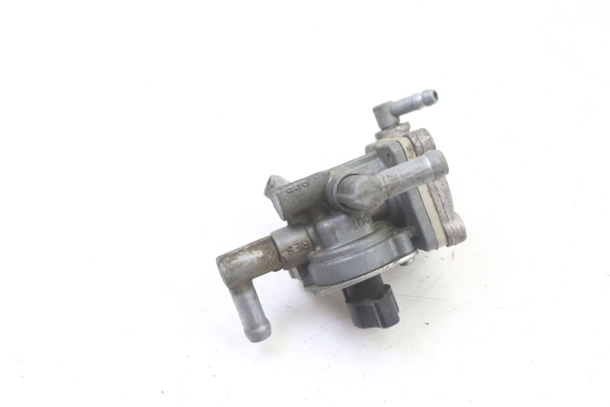 photo de ROBINET RESERVOIR SUZUKI GS GSE 500 (2001 - 2003)