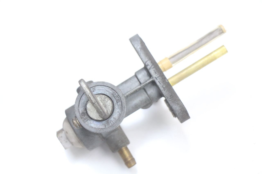 photo de Fuel tap HYOSUNG GV AQUILA 125 (2000 - 2004) - Vue principale